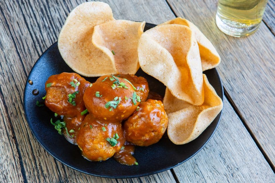 Мясные шарики в кисло-сладком соусе — фото блюда